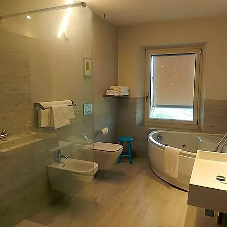 B&B Bionzo16 4*